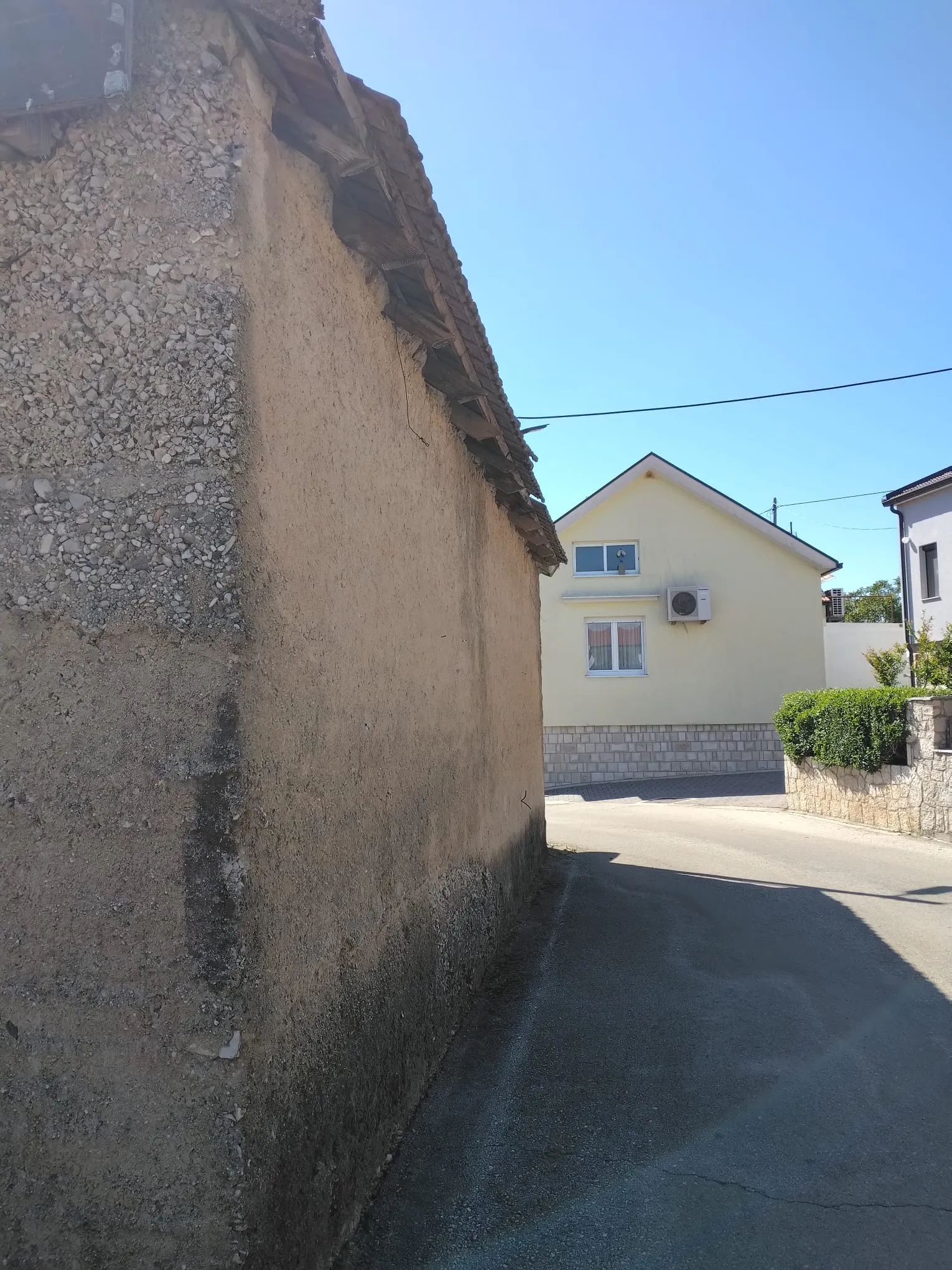 kuća za renoviranje - slika 17