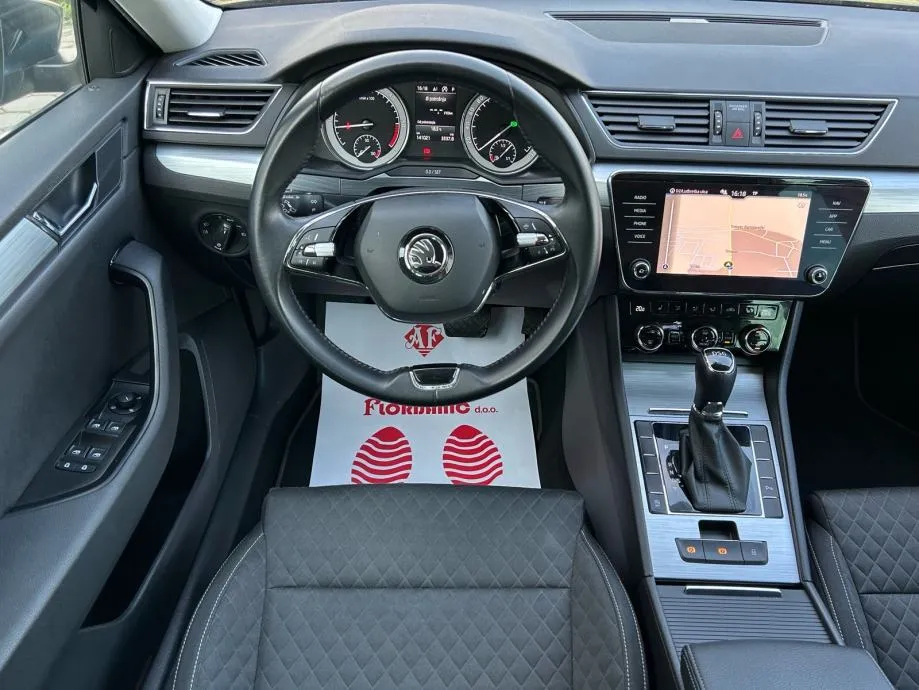 škoda superb combi 1.6 tdi dsg 2020.,reg:24.6.2026.,grij sjed, navi... - slika 8