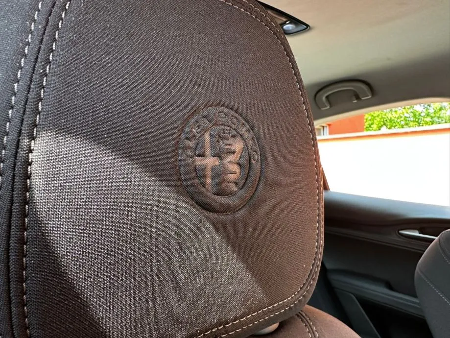 alfa romeo stelvio 2,2 d automat •2019.g.•q4•kamera•190ks•leasing• - slika 18
