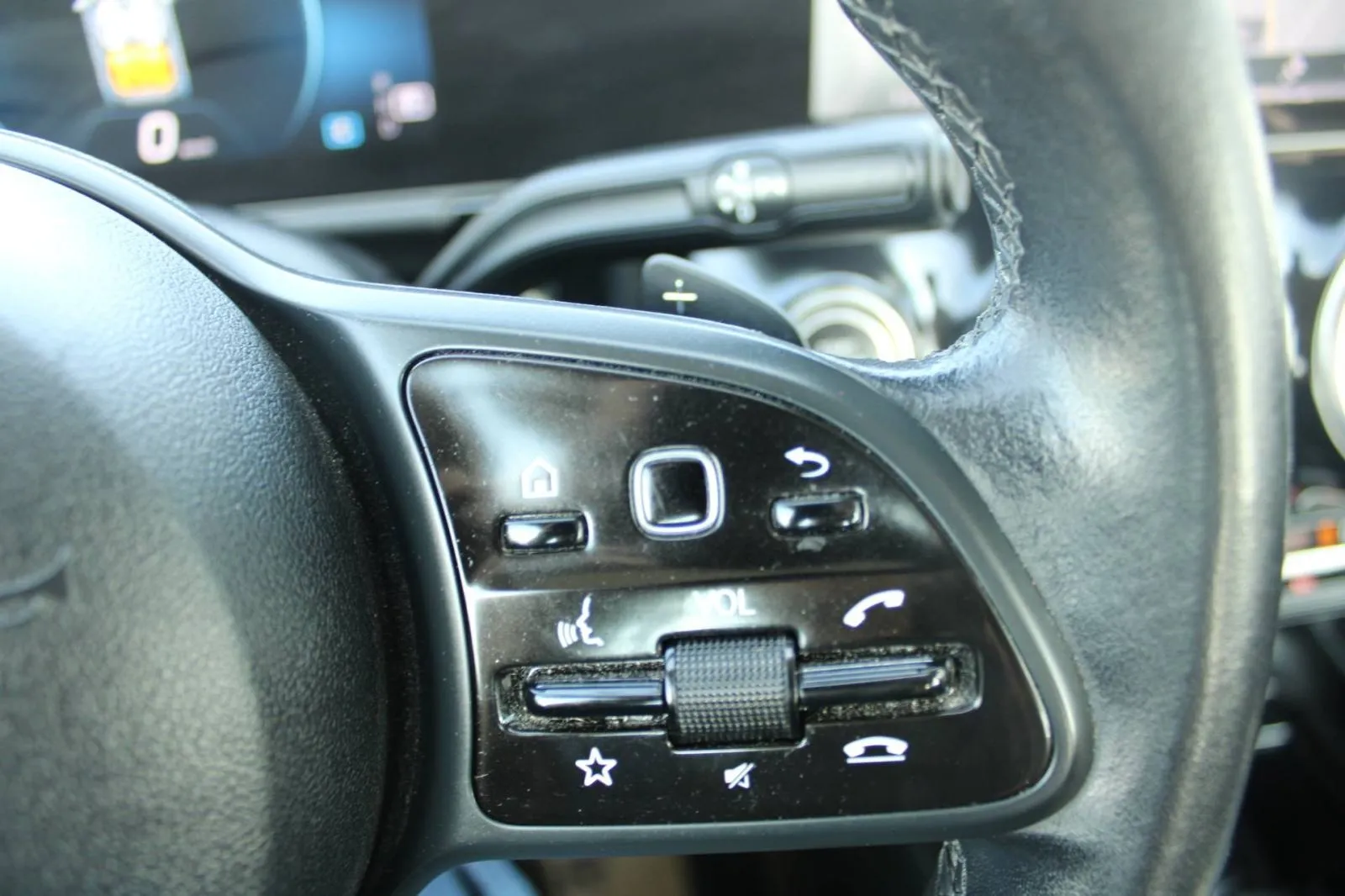 mercedes-benz klasa b 180d autoamtik *led, navigacija, kamera* - slika 7