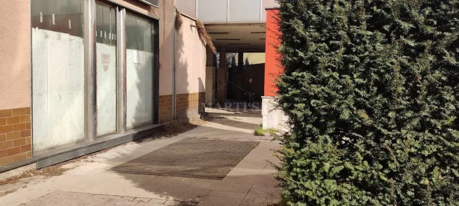 karlovac, centar, poslovni prostor, 150 m2 (prodaja) - slika 2