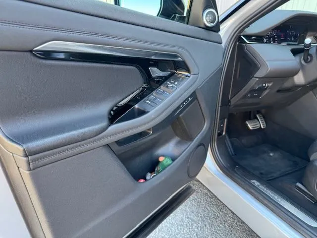 ima sve! range rover evoque r dynamic 180ks 4x4 premium - slika 21