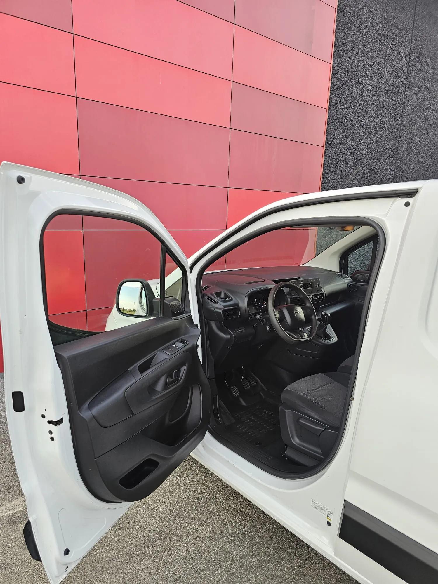 renault berlingo 2019 g, 1.5 dci, 2019 god. kartice - slika 7