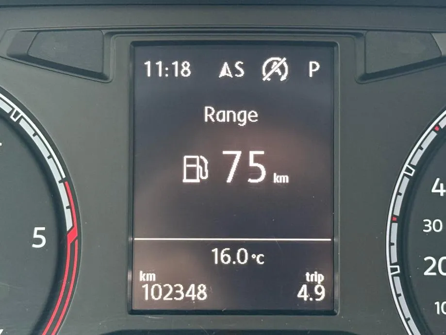 vw t-roc 2,0 tdi dsg, aut., navi, park senzori, 4x garancije! - slika 18