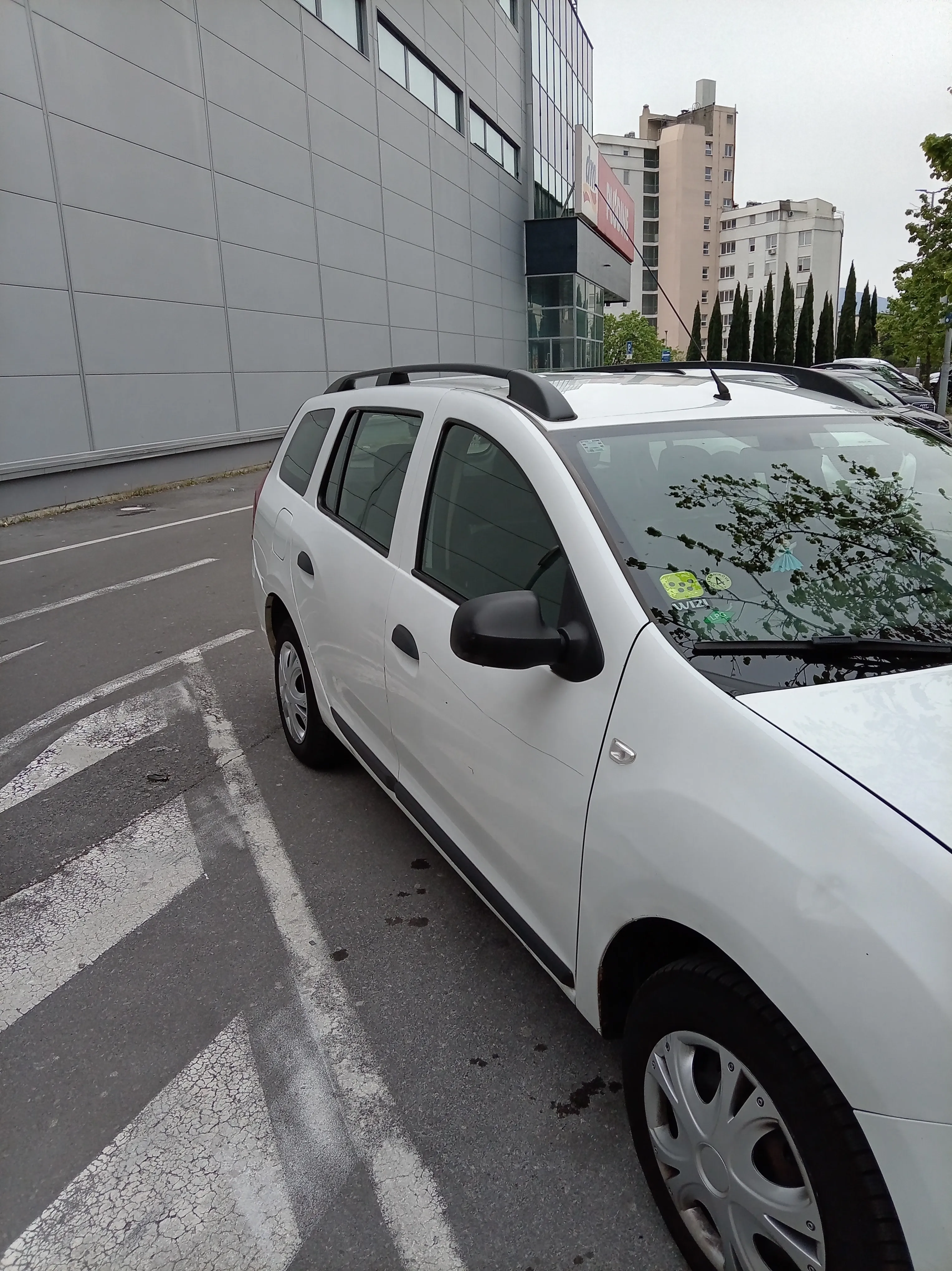 dacia logan 0,9 mcv lpg 2019g - slika 3