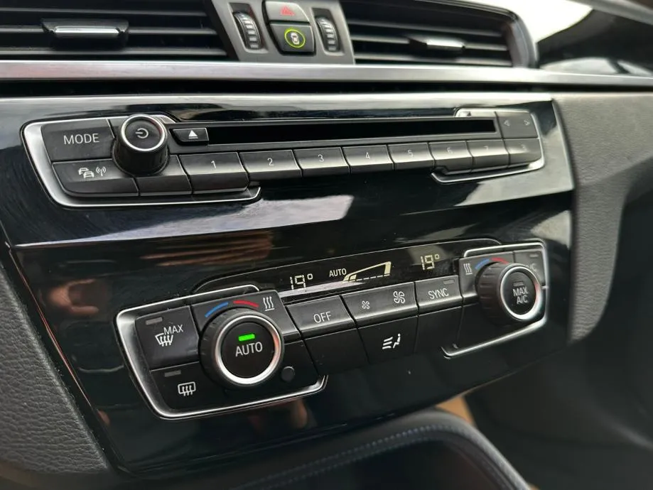 bmw x1 18d•mpaket•110kw•navi•ambi• - slika 11