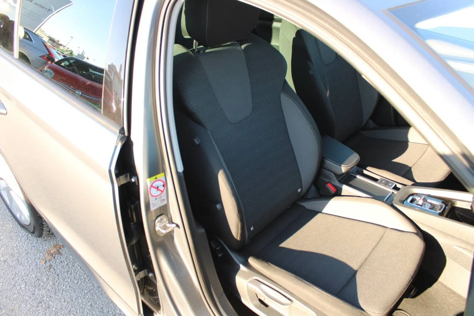 škoda octavia combi 2.0 tdi dsg 150ks *led, navigacija* - slika 11