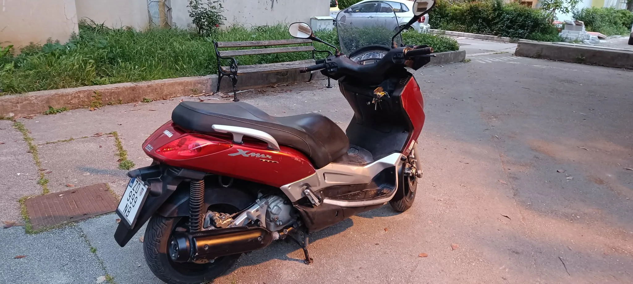 yamaha x-max 250 - slika 7