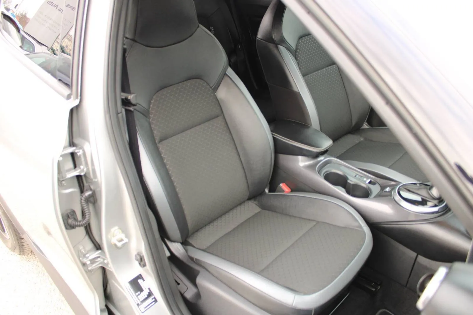 nissan juke 1.0 dig-t automatik n-connecta - slika 7