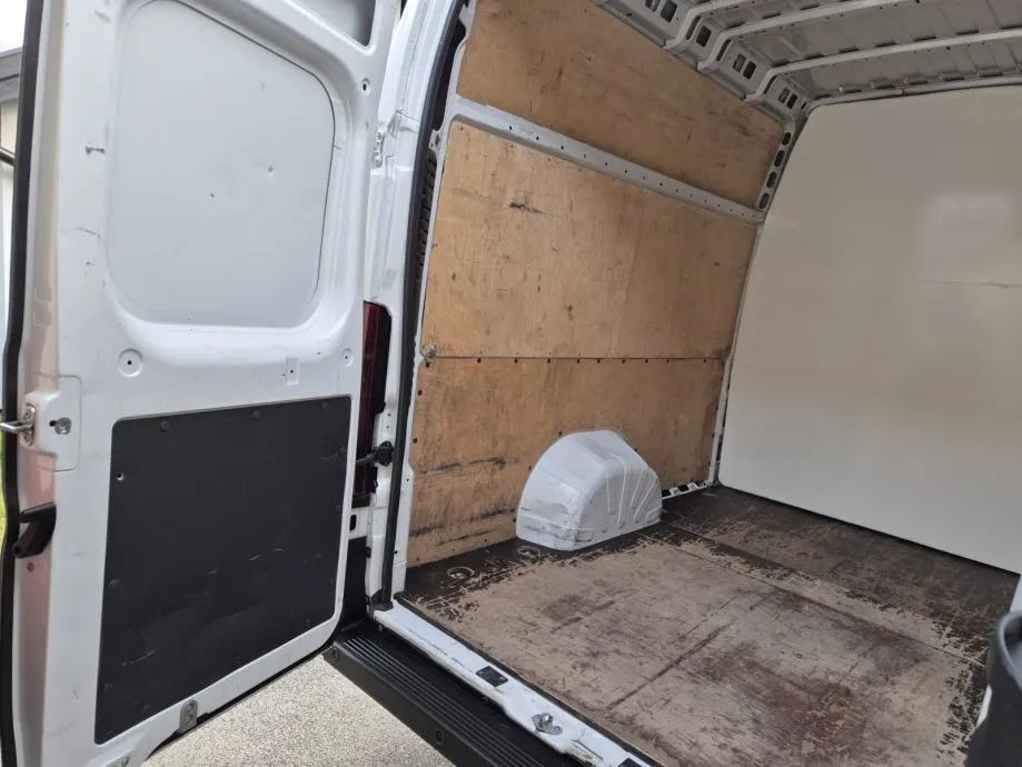 peugeot boxer 2.2 hdi/6 sjedala/lising/, 2022 god. - slika 11