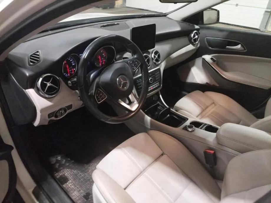 mercedes-benz gla 200 d - slika 3