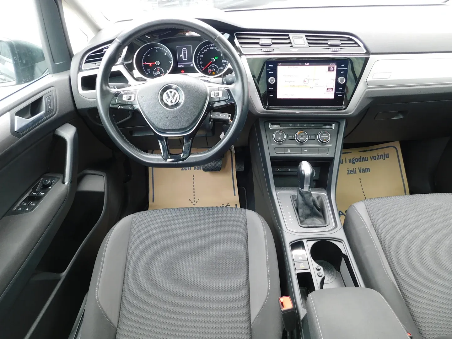08819 volkswagen touran 1.6 tdi dsg trendline - slika 9