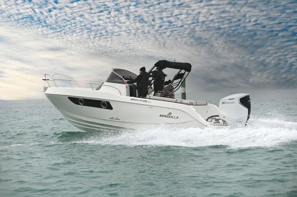 najam broda - mingolla brava 28 wa - 350hp (2025) - slika 4