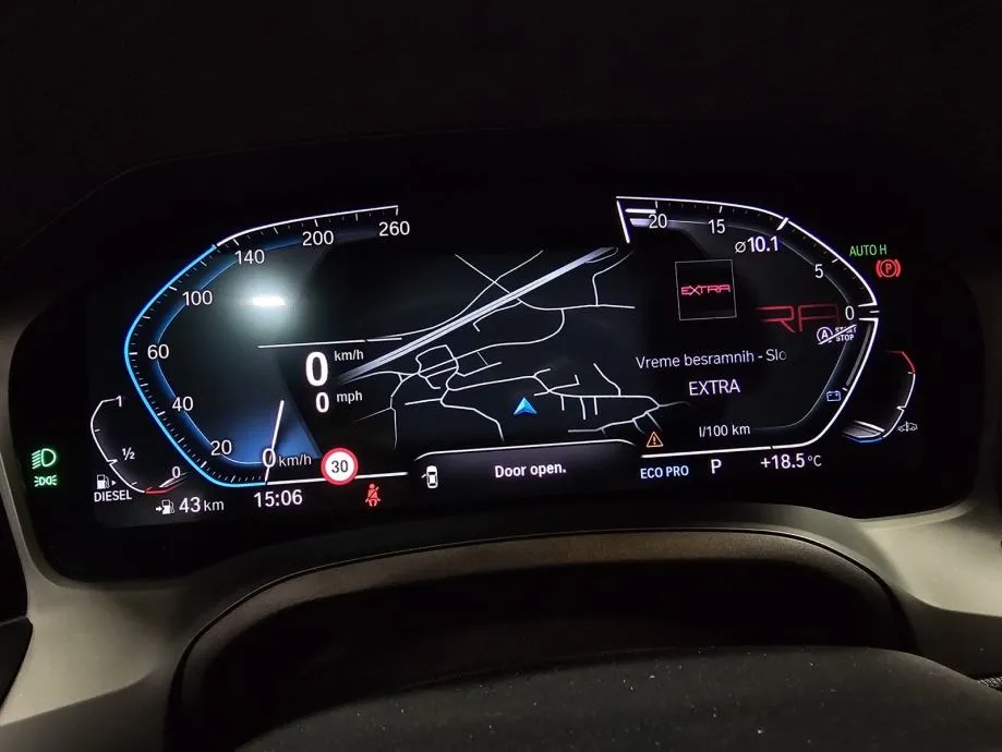 bmw g20 320d sportline, laser, head-up - slika 9