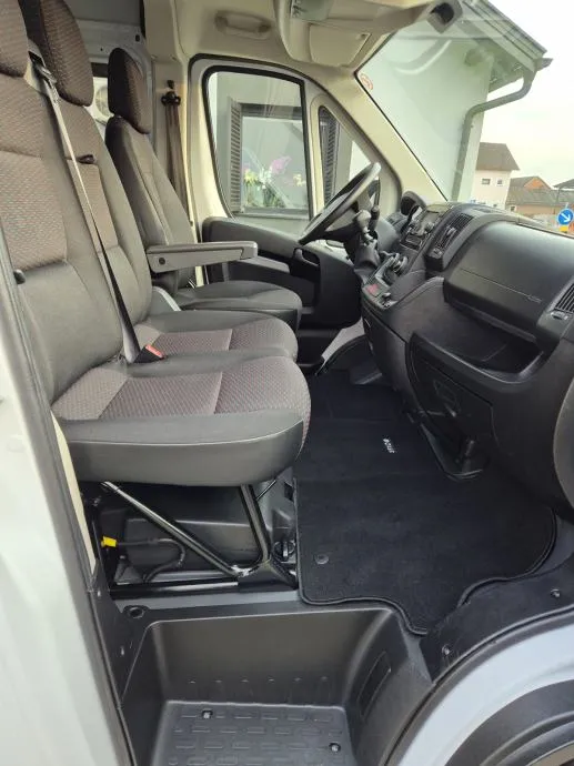 peugeot boxer 2.2 hdi/6 sjedala/lising/, 2022 god. - slika 16