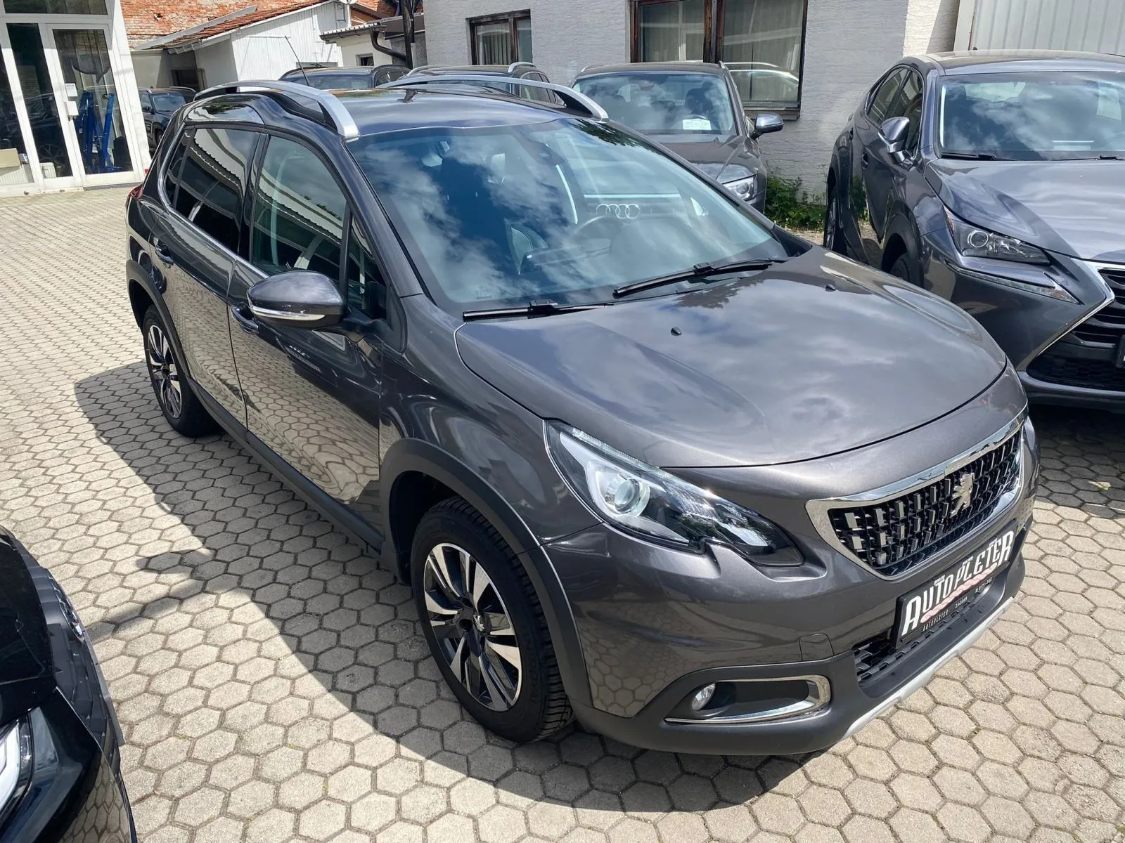 peugeot 2008 1,2 puretech automatik, navi, tempomat, 4x garancija!!! - slika 5