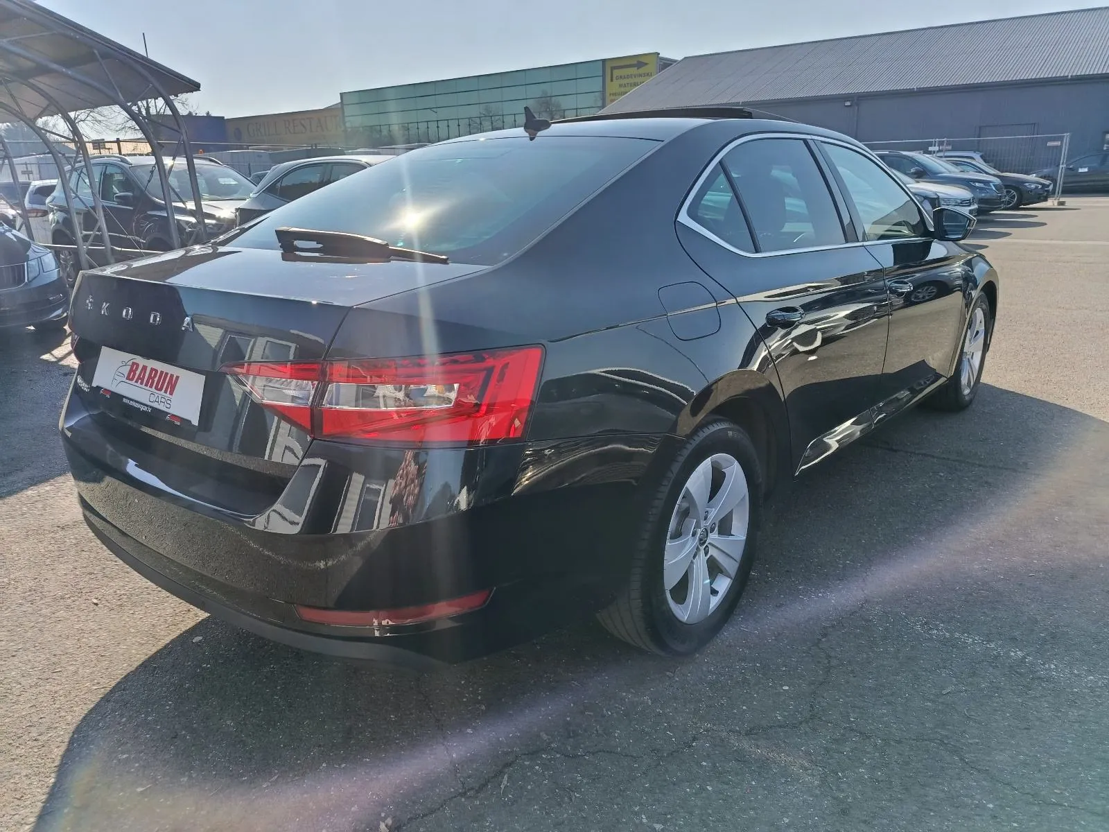 škoda superb 2,0 tdi ,do 2 godine jamstva,u sustavu pdv-a. - slika 7