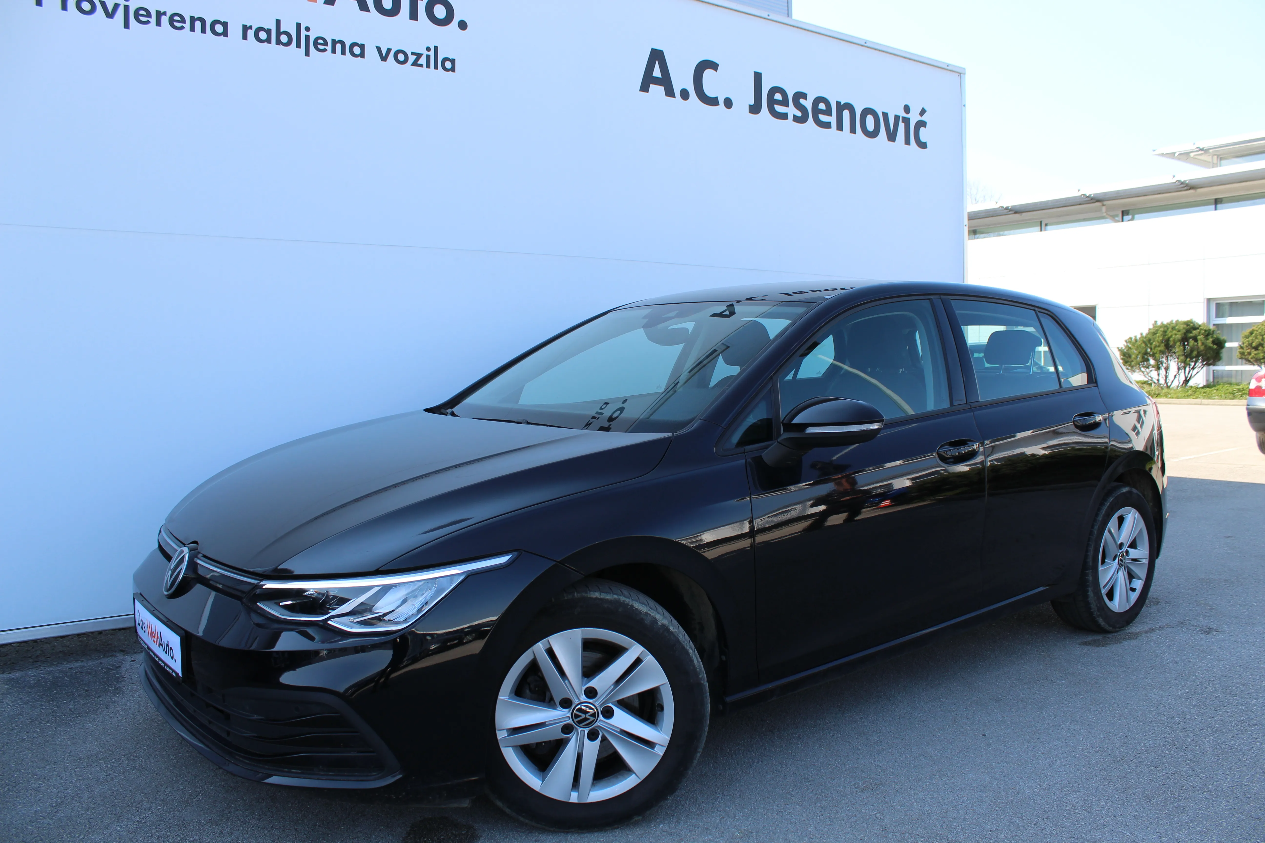 volkswagen golf 2.0 tdi life - slika 7