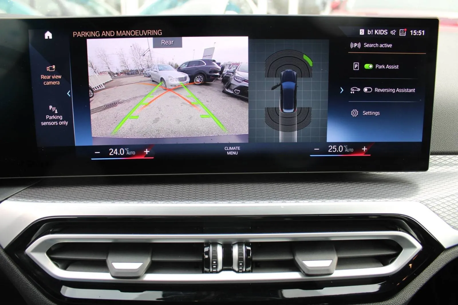 bmw serija 3 touring 320d xdrive m paket *head up, led, kamera* - slika 22