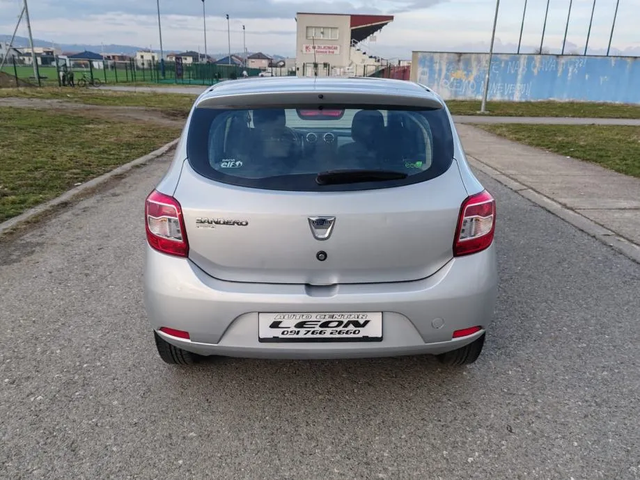 dacia sandero 0,9 tce 90,2015 g,66000 km, kartice24/36 rata - slika 5