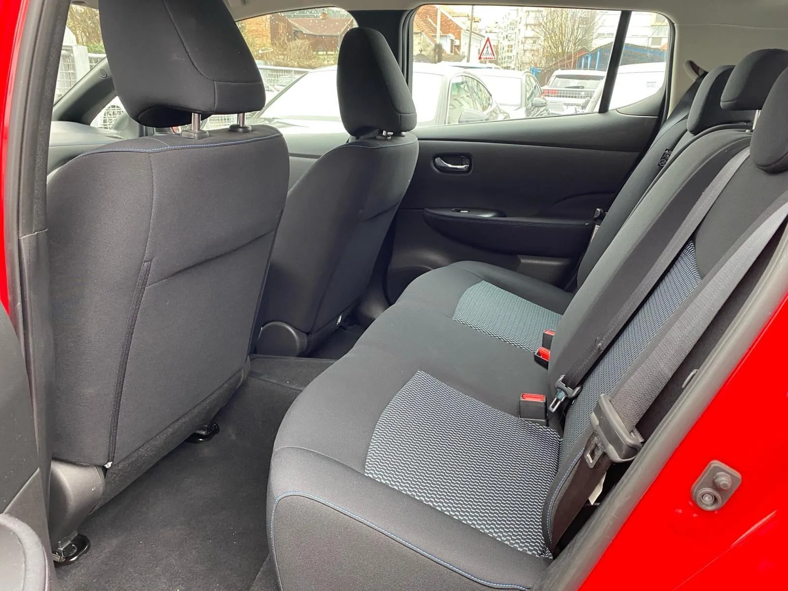 nissan leaf 40 kwh automatik, navi, kamera, 4x garancija!!! - slika 6
