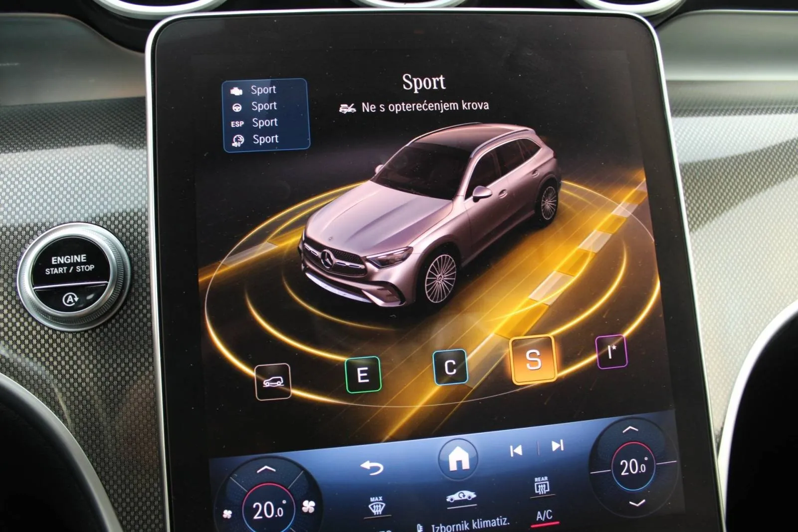mercedes-benz glc 300d 4matic amg *digital light, navigacija, kamera* - slika 23