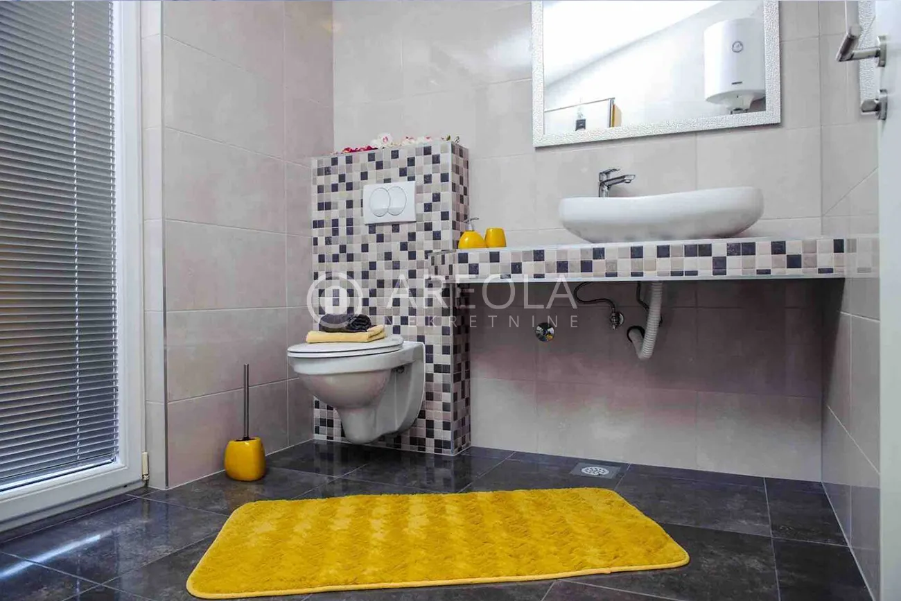 kaštel novi - dvosoban stan, 60 m2 (slobodno do ljetne sezone) - slika 10