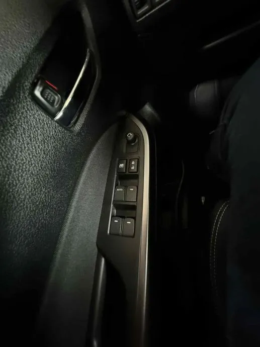 suzuki vitara 1,4 hybrid gl+ automatik 2wd - slika 11