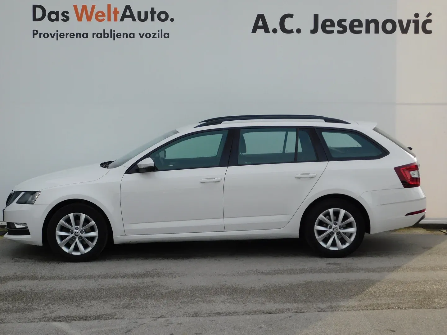 06021 škoda octavia combi style 1.6 tdi - slika 6