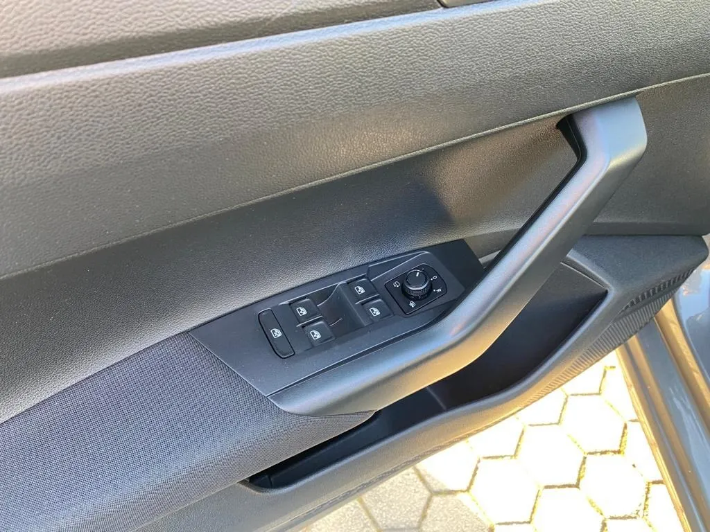 vw polo 1,0 tsi comfortline, navi, tempomat, klima, 4x garancija! - slika 15