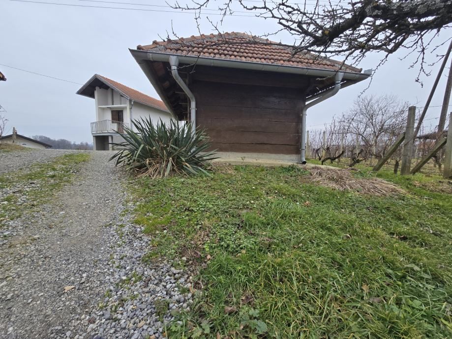 zlatar - klet s dva gospodarska objekta - slika 8