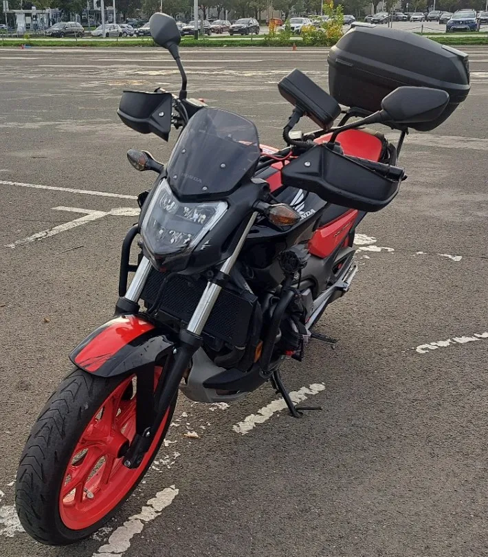 honda nc750 sa, sa puno dodatne opreme, povoljno prodajem - slika 12