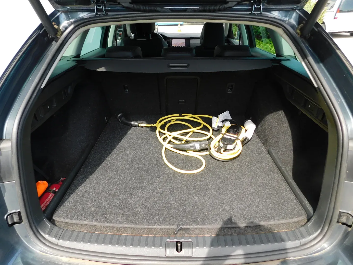 12254 škoda octavia combi style 1.4 tsi dsg phev - slika 14