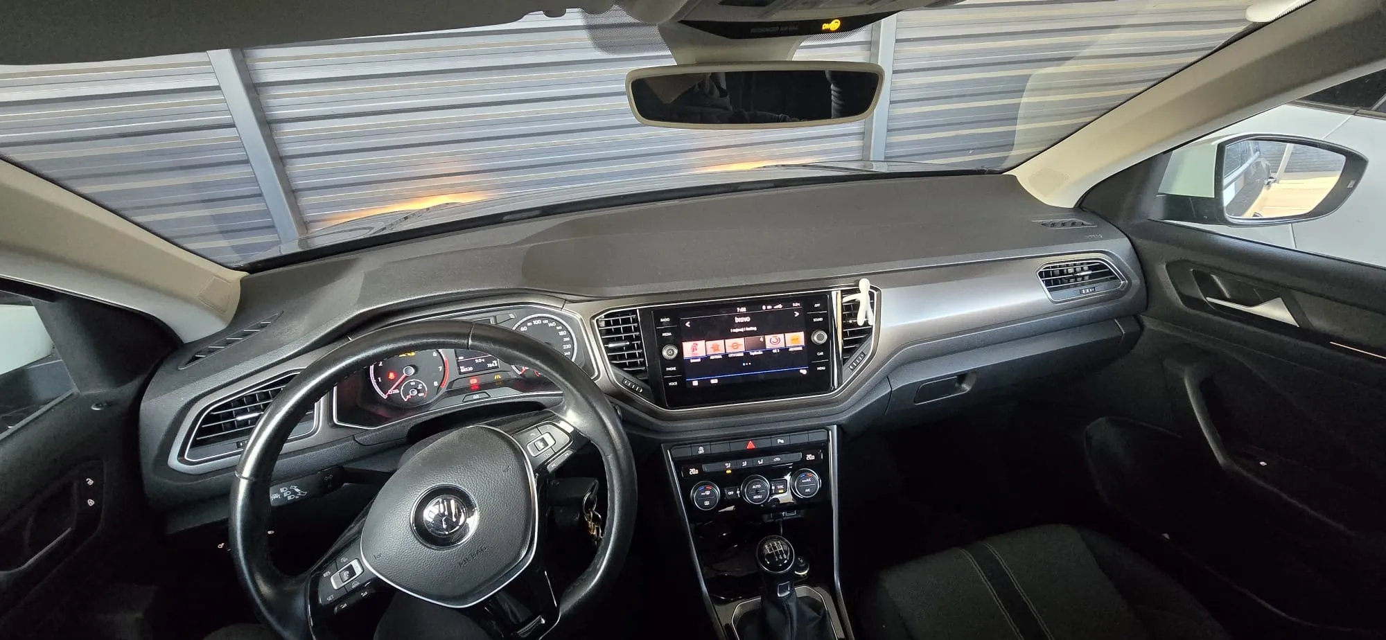 vw t-roc 1,0 tsi desing - slika 6