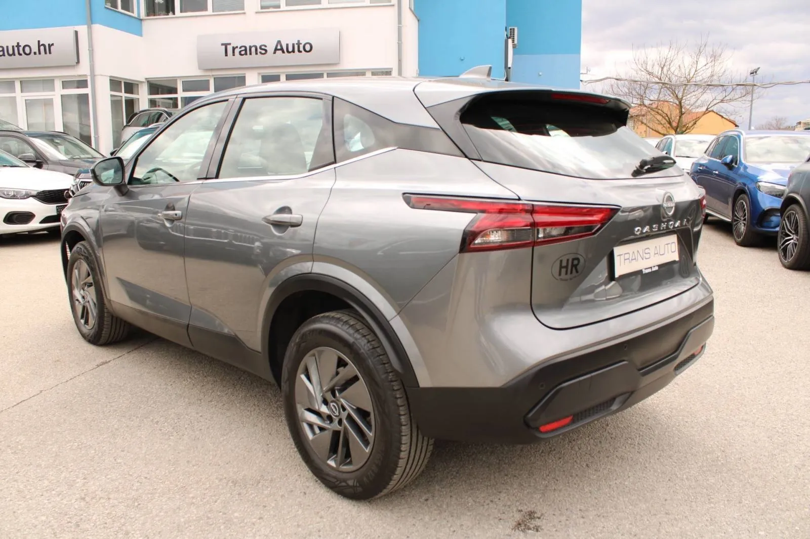 nissan qashqai 1.3 mhev automatik *led, kamera* - slika 7