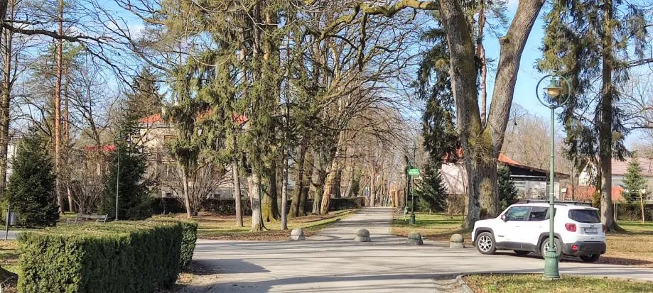 elitna lokacija, karlovac, građ. zemlj., 587 m2 - slika 8