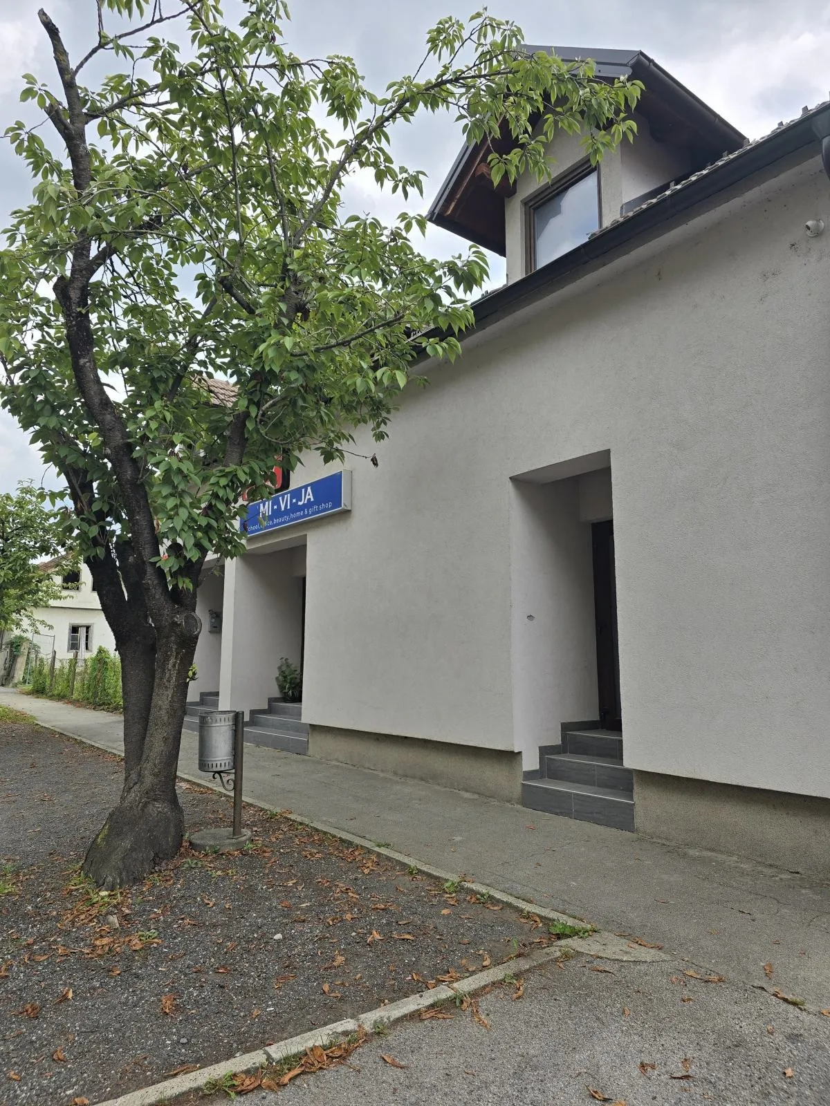 poslovni prostor: donja stubica, centar, ulični lokal, 73 m2 (prodaja) - slika 2