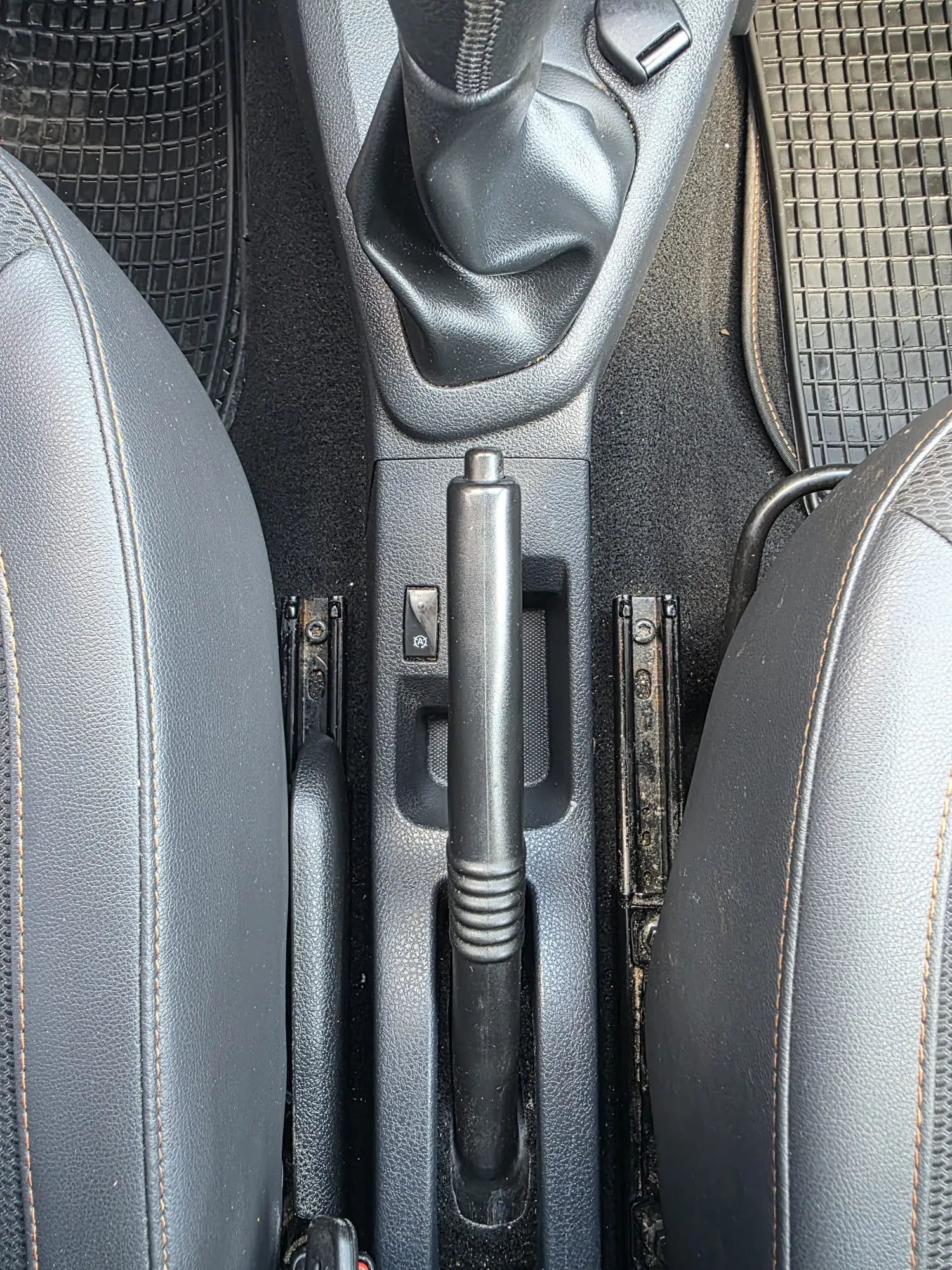 dacia sandero 0,9 tce 90 2017 g. 74000 km kartice - slika 14