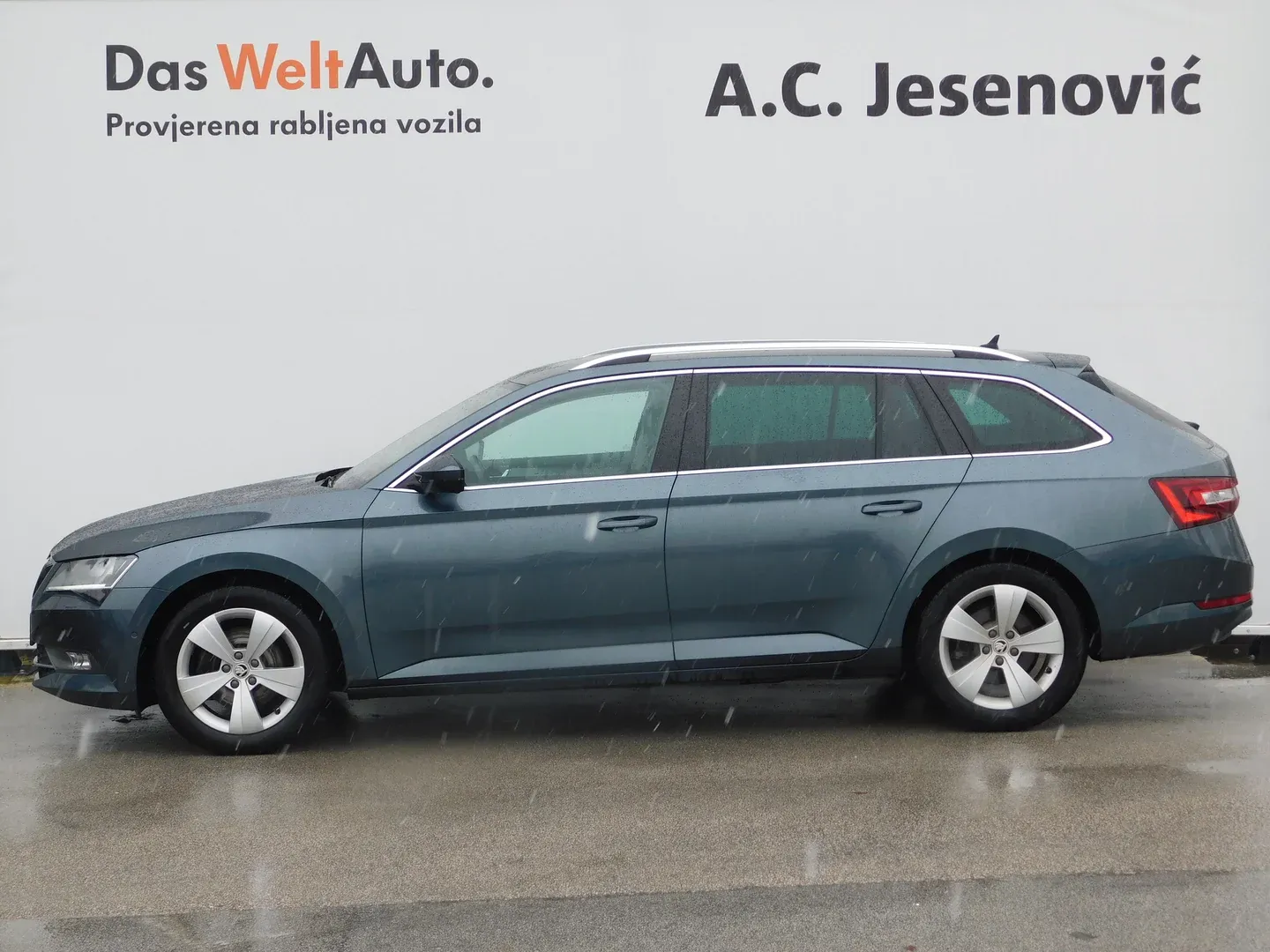 09296 škoda superb combi style 1.6 tdi greenline - slika 6