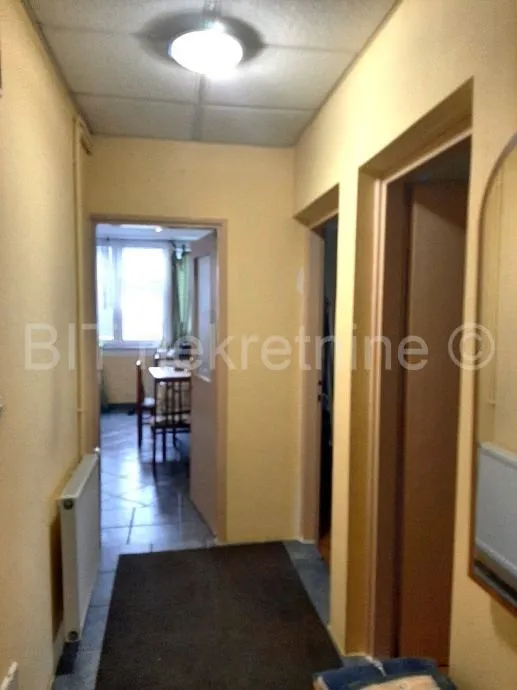 stan prodaja centar 61.6m2 (prodaja) - slika 9