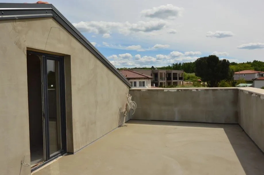 poreč -dvoetažni stan sa ogromnom terasom pogled more na prodaji - slika 6