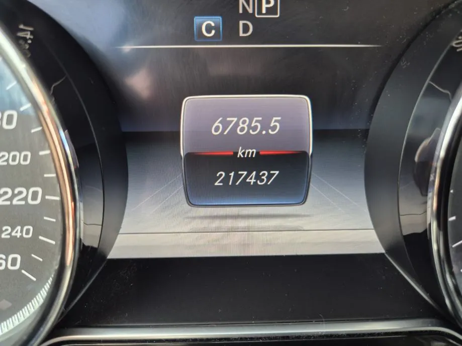 mercedes-benz e-klasa 220 d, 4matic, odlično stanje, garancija... - slika 13