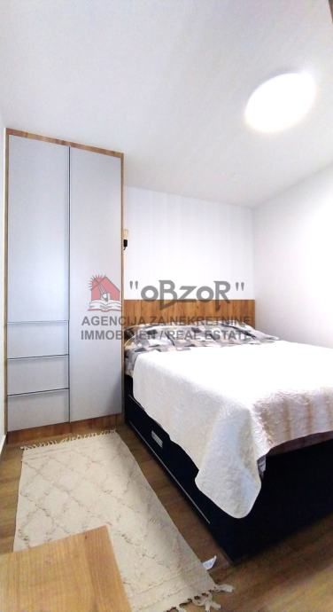 petrčane-punta radman, tri namještena apartmana+wellness+dvorište - slika 17