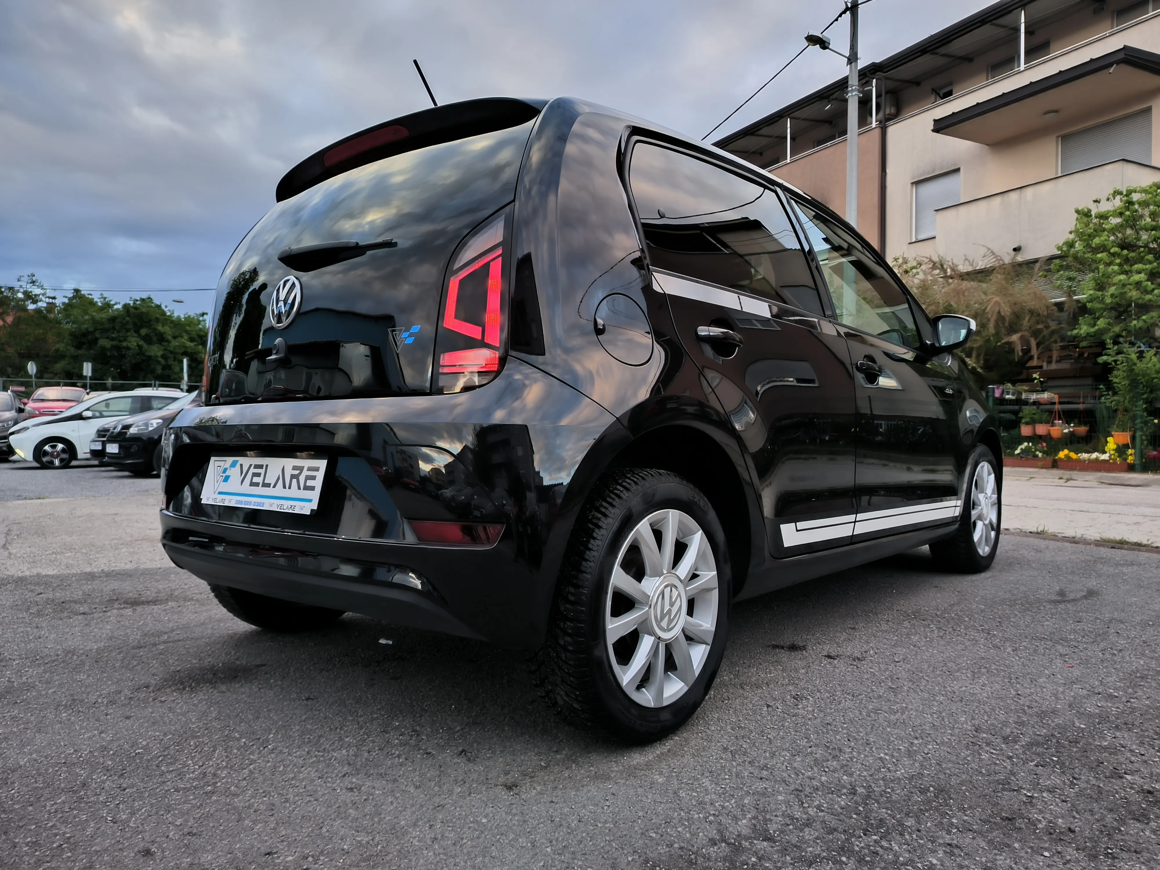 vw up! 1,0 club up! servisna, jamstvo, reg. 1 godinu - slika 9