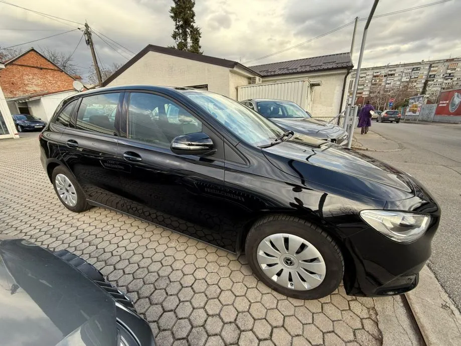 mercedes-benz b-klasa 160, parking kamera, radar, 4x garancije! - slika 12