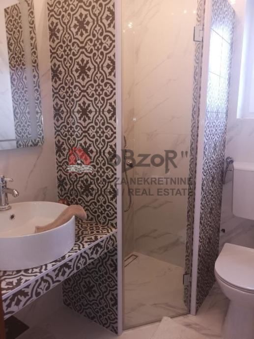 zadar-višnjik, samostojeća katnica sa 5 apartmana - slika 15