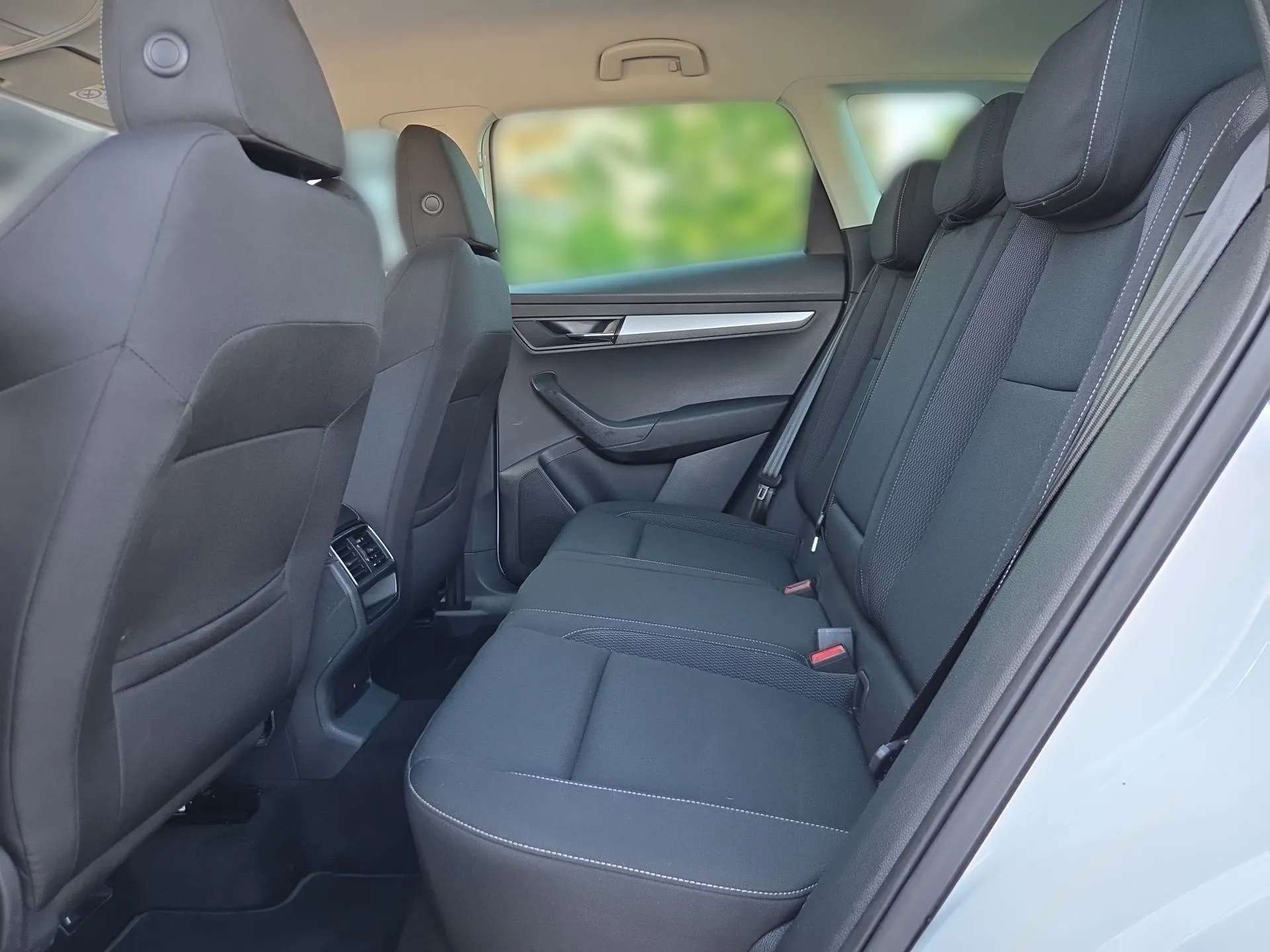 škoda karoq business 2.0 tdi 85kw dsg - slika 11