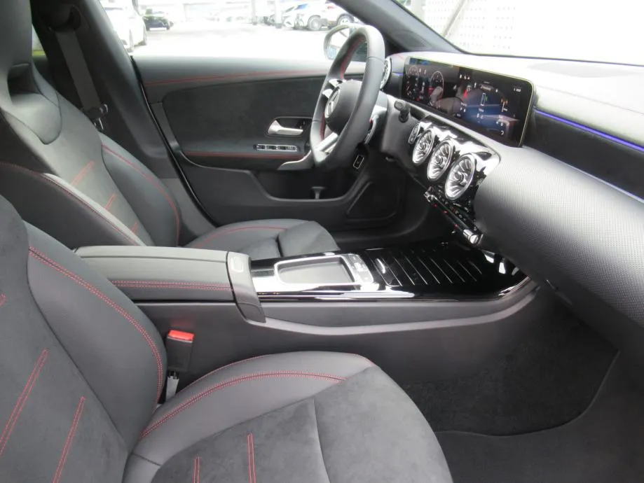 mercedes-benz cla 200 d amg/multibeam led/night paket/keyless-go - slika 9