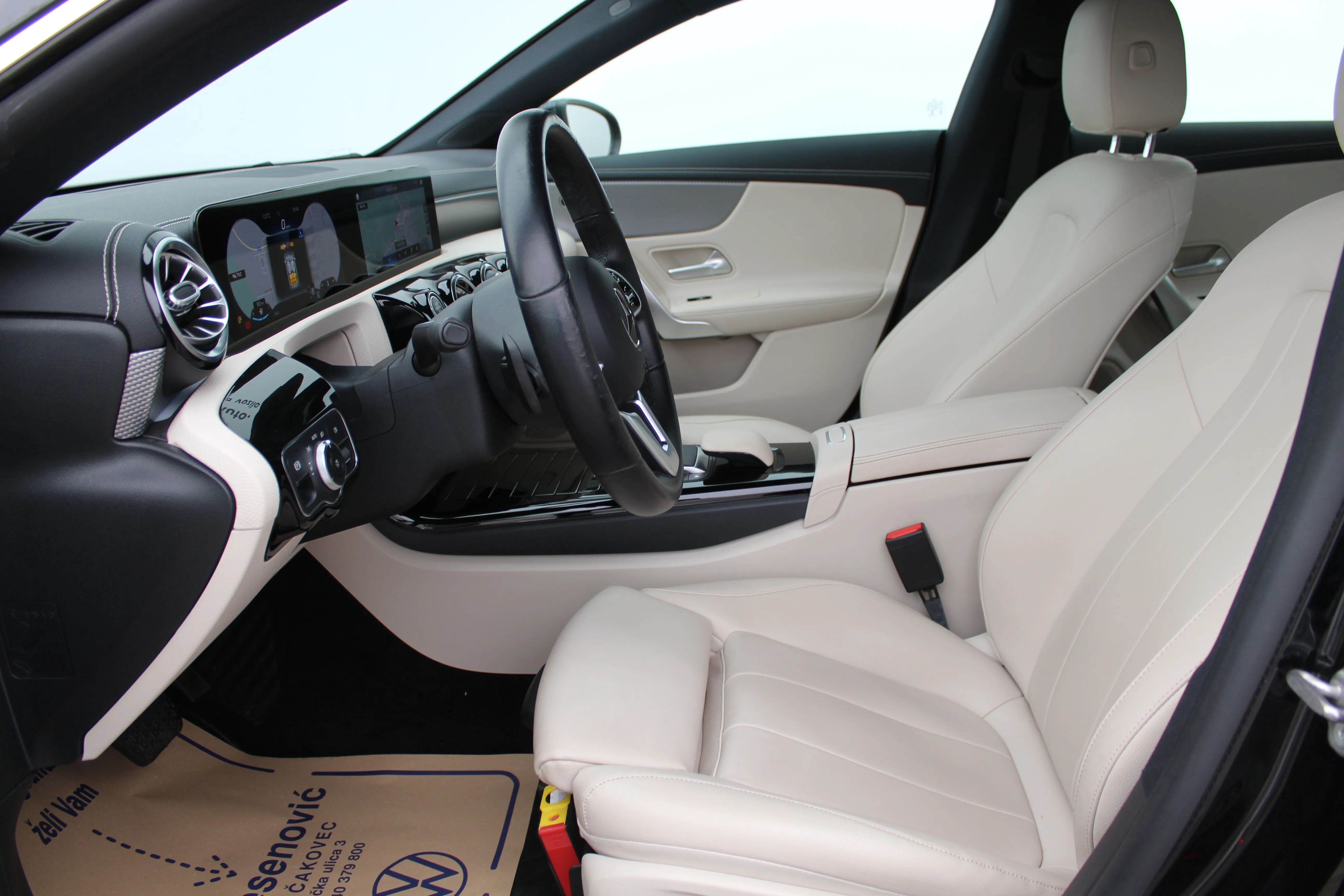 13054 mercedes-benz cla 180 d aut. - slika 8