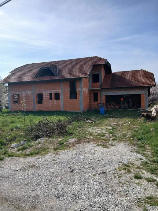 roh bau - moderna kuća: donja stubica, 223.00 m2 (prodaja) - slika 3